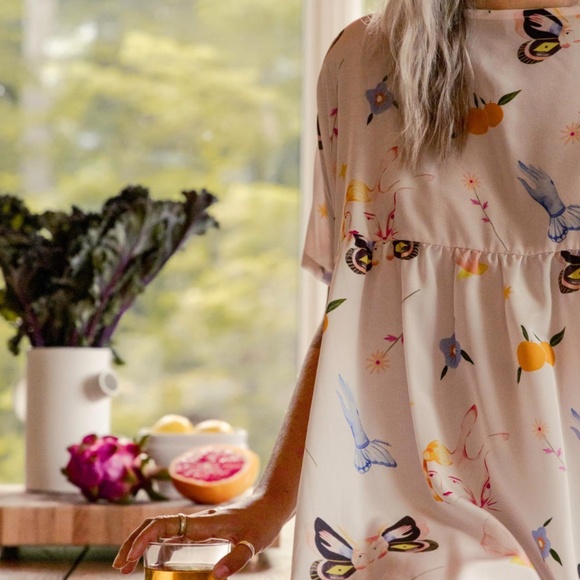 Noémie Vaillancourt of Missnoemiah Célia Dress - Picture 3 of 4